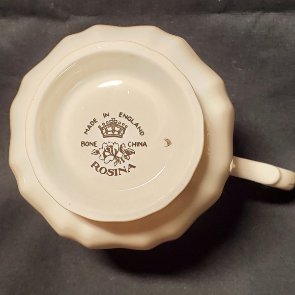 Lynn Lake, Manitoba Bone China Tea Cup - Picture 3 of 4